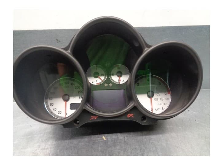 Recambio de cuadro instrumentos para alfa romeo gt (937_) 1.9 jtd (937cxn1b) referencia OEM IAM 156050197 110280264011