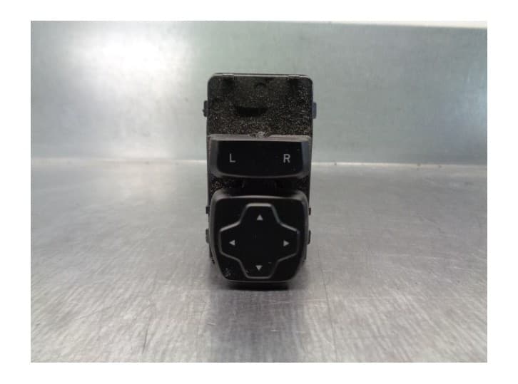 Recambio de mando retrovisor para hyundai kona (os, ose, osi) 1.0 t-gdi referencia OEM IAM 3K548A1000