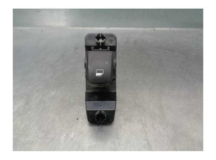 Recambio de mando elevalunas trasero izquierdo para hyundai kona (os, ose, osi) 1.0 t-gdi referencia OEM IAM 3K552B1200