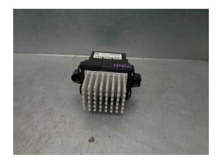 Recambio de resistencia calefaccion para chevrolet cruze (j300) 2.0 cdi referencia OEM IAM 13503201 F011500127 BOSCH