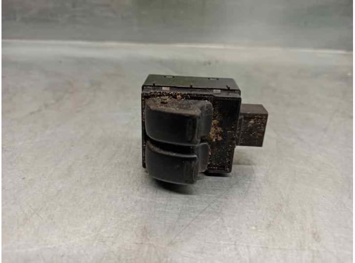 Recambio de maneta elevalunas delantera izquierda_no_usar para daewoo lanos sedán (klat) 1.5 referencia OEM IAM 96230793 S2LD215