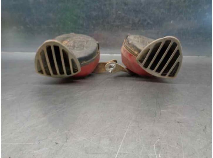 Recambio de claxon para lada niva ( 2121 / 21213 / 21214 / 21215 ) 1.6 referencia OEM IAM 3700396679