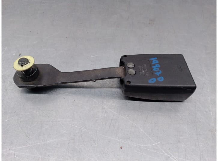 Recambio de enganche cinturon delantero derecho para nissan micra c+c iii (k12) 1.6 160 sr referencia OEM IAM 86842AX616 DELANTE