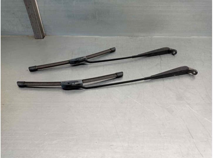 Recambio de brazo limpia delantero derecho para ford ka (rb_) 1.3 i referencia OEM IAM 97KG17526DC