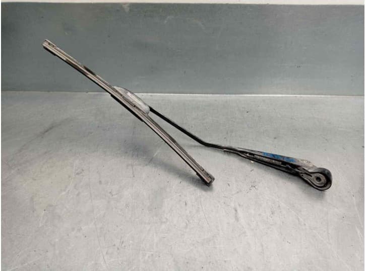 Recambio de brazo limpia trasero para suzuki vitara (et) hdi (se 420hdi) referencia OEM IAM C4238