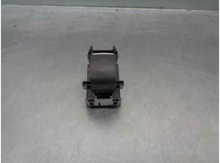 Recambio de mando elevalunas trasero derecho para toyota corolla sedán (_e21_) 1.8 vvti hybrid (zwe211, mzea12) referencia OEM I