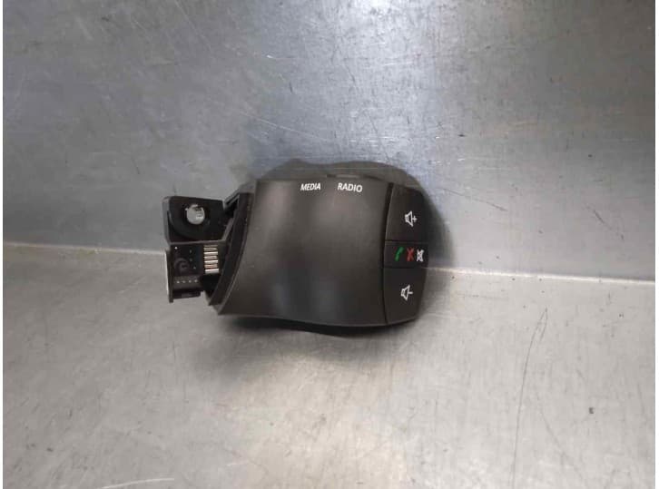 Recambio de mando volante para renault fluence (l3_) 1.5 dci (l30d, l30l, l306, l33f, l33l, l33m, l33v, l33w) referencia OEM IAM