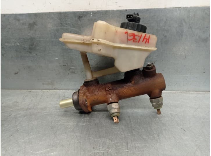 Recambio de bomba freno para volkswagen t-3 caravelle 1.6 c.c td referencia OEM IAM 3677461