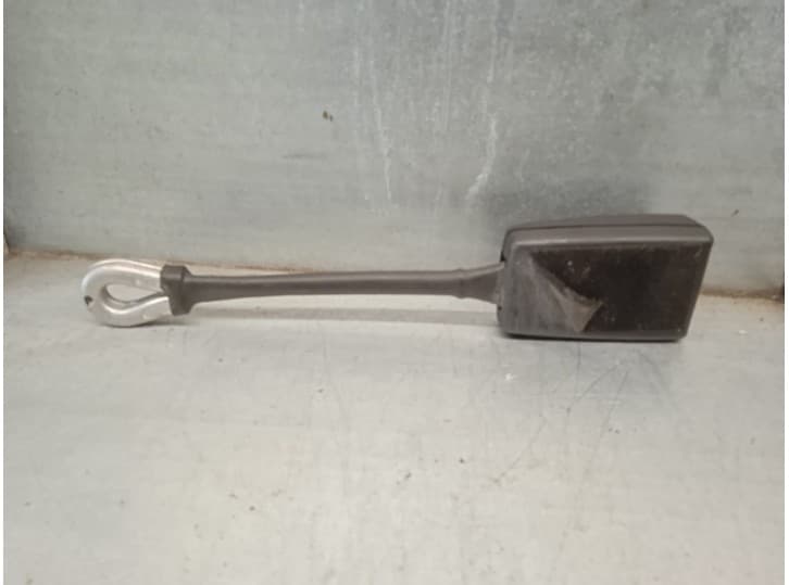 Recambio de enganche cinturon delantero derecho para peugeot bipper (aa_) 1.4 hdi referencia OEM IAM 8975T4