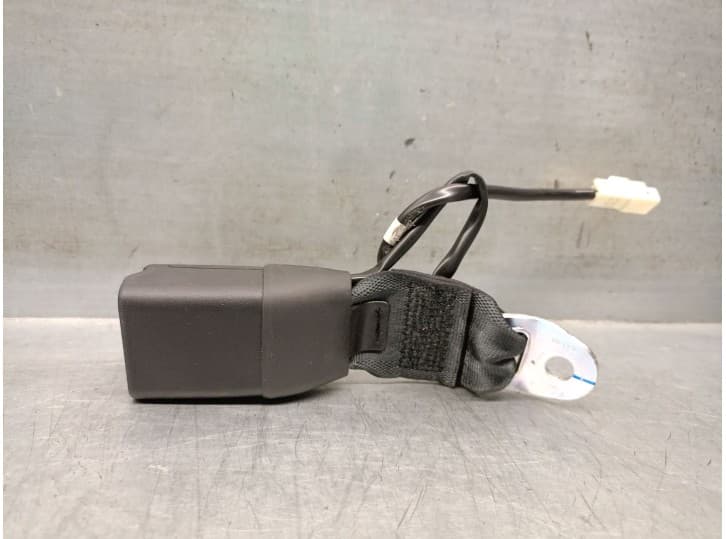 Recambio de enganche cinturon trasero izquierdo para suzuki swift v (az) 1.2 hybrid (mild hybrid) (a2l412) referencia OEM IAM 11