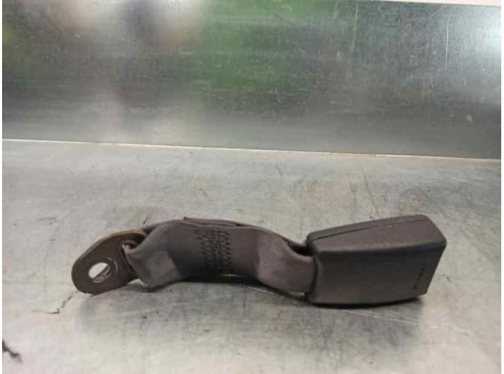 Recambio de enganche cinturon trasero izquierdo para suzuki ignis i (fh) 1.3 4wd (rg413) referencia OEM IAM 010314C1