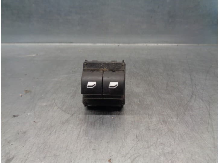 Recambio de mando elevalunas trasero derecho para citroën c-elysee (dd_) 1.2 vti 82 referencia OEM IAM 96664313ZD