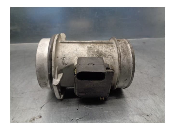 Recambio de caudalimetro para volkswagen passat b5.5 (3b3) 2.5 tdi 4motion referencia OEM IAM 059906461M 8ET00914245 HELLA