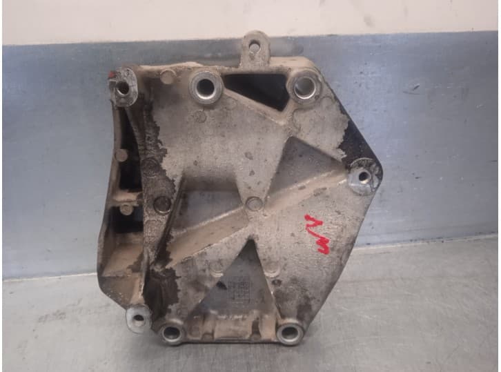 Recambio de soporte alternador para alfa romeo 159 (140) 1.9 jtd (m) 16v cat referencia OEM IAM 255187675