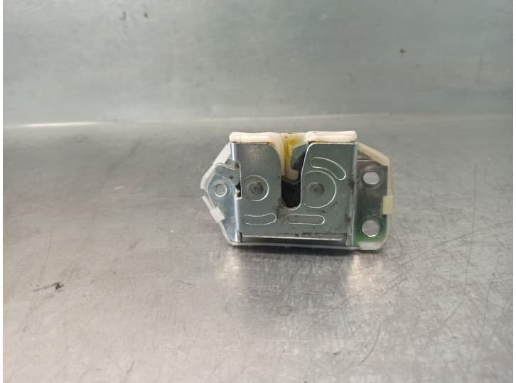 Recambio de cerradura maletero / porton para suzuki alto vii (gf, ha25_, ha35_) 1.0 (amf310) referencia OEM IAM 82510M68K00 5 P