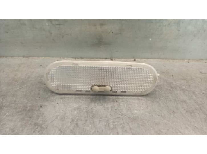 Recambio de luz interior para renault clio iii (br0/1, cr0/1) 1.5 dci (c/br0g, c/br1g) referencia OEM IAM 8200074362