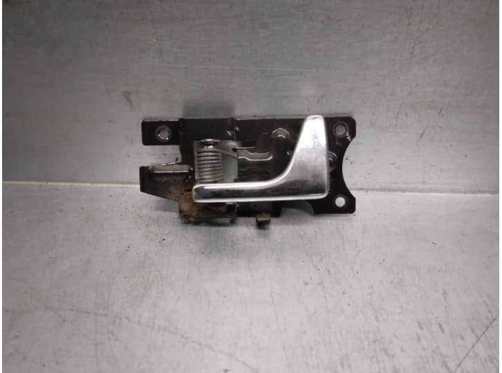 Recambio de maneta interior trasera izquierda para land rover discovery ii (l318) 2.5 td5 4x4 referencia OEM IAM FVC102210 5 PU
