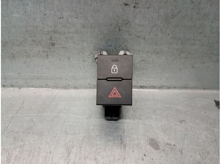Recambio de warning para hyundai i20 iii (bc3, bi3) 1.0 t-gdi hybrid 48v referencia OEM IAM 93790Q0000