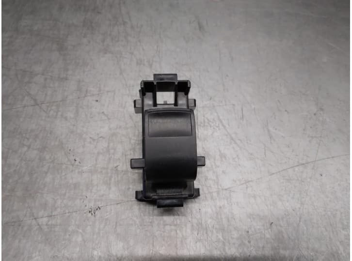 Recambio de mando elevalunas trasero derecho para toyota yaris (_p13_) 1.5 16v cat (híbrido) referencia OEM IAM 848100D030
