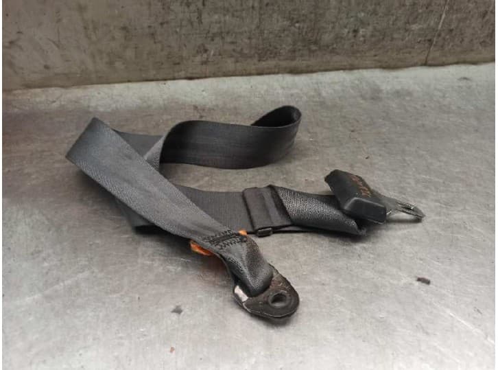 Recambio de cinturon seguridad trasero central para mazda 323 c v (ba) 1.5 16v (ba11) referencia OEM IAM