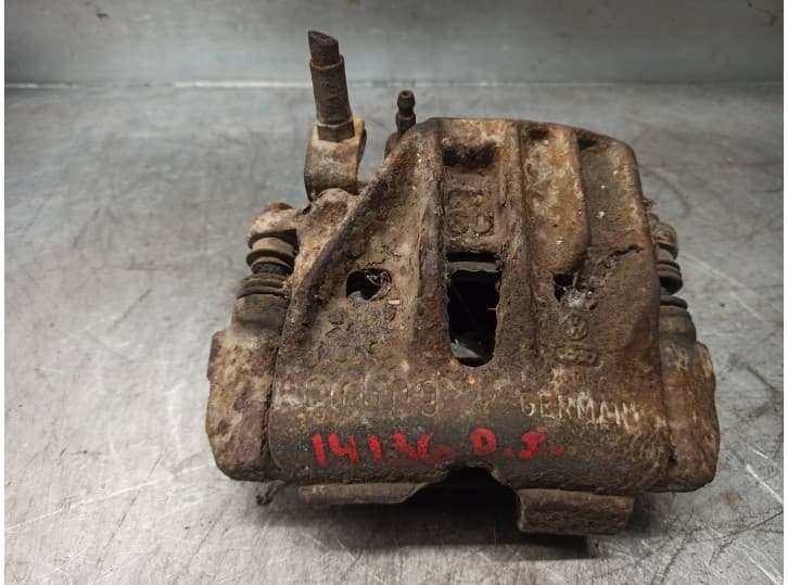 Recambio de pinza freno delantera izquierda para volkswagen t-3 caravelle 1.6 c.c td referencia OEM IAM 3685448 GIRLING