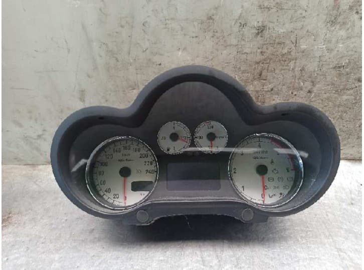 Recambio de cuadro instrumentos para alfa romeo gt (937_) 1.9 jtd (937cxn1b) referencia OEM IAM 156071292 110080304091 VDO