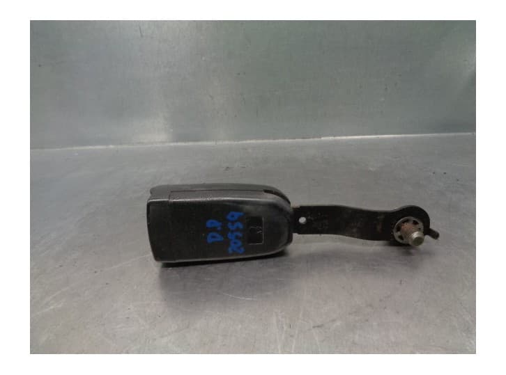 Recambio de enganche cinturon delantero derecho para honda civic vii hatchback (eu, ep, ev) 1.6 i (ep2, eu8, eu6) referencia OEM