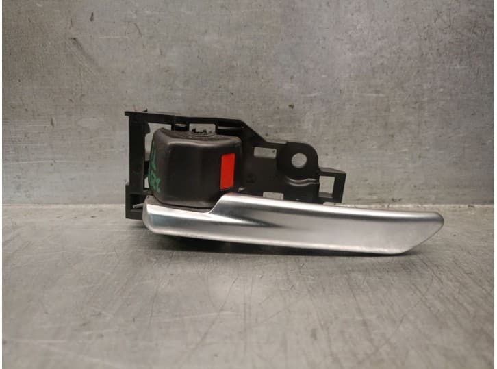 Recambio de maneta interior trasera izquierda para toyota rav 4 v (_a5_, _h5_) 2.5 hybrid awd (axah54) referencia OEM IAM 692063
