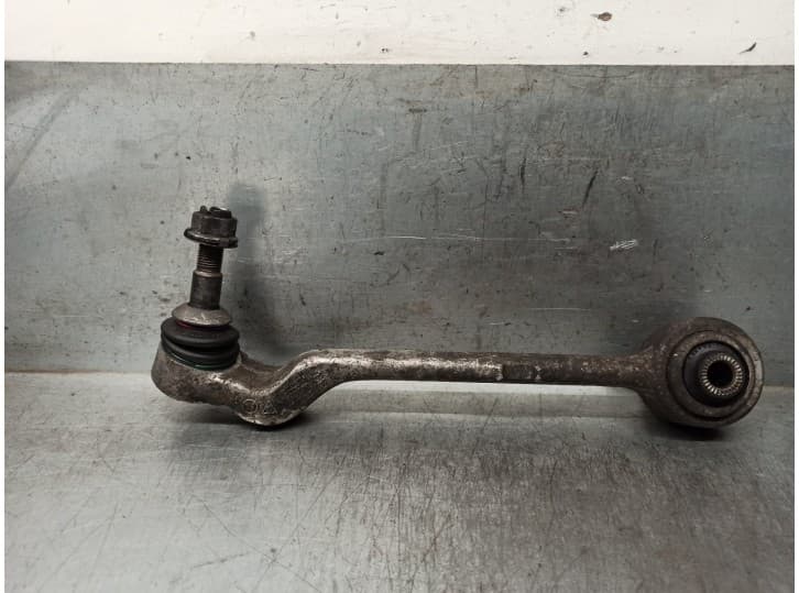 Recambio de brazo suspension inferior delantero izquierdo para bmw 1 descapotable (e88) 118 d referencia OEM IAM 31122405859