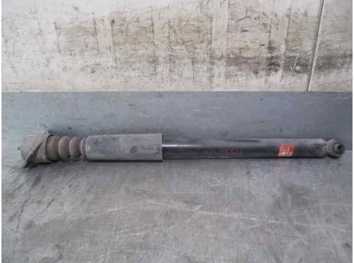 Recambio de amortiguador trasero izquierdo para volkswagen golf iv variant (1j5) 1.6 16v referencia OEM IAM 343298 KYB