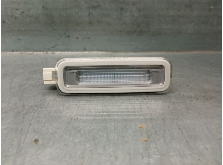 Recambio de luz interior para audi a6 c8 (4a2) 35 tdi mild hybrid referencia OEM IAM 4M0947105