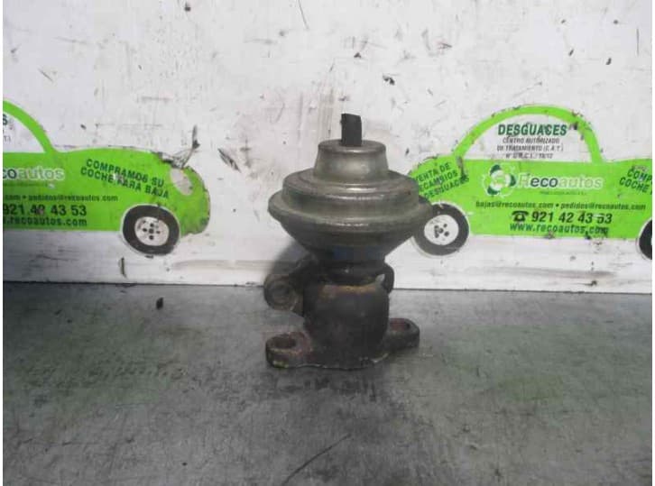 Recambio de valvula egr para fiat punto (176_) 1.7 td (176at) referencia OEM IAM 77193290 72195401 PIERBURG