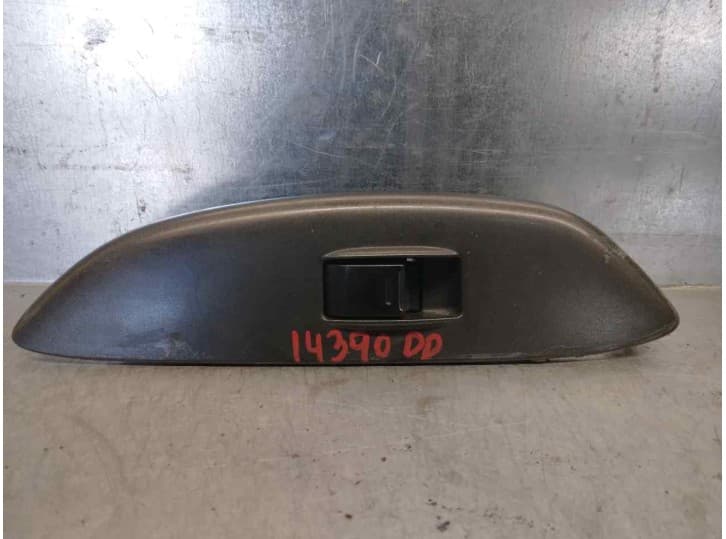 Recambio de mando elevalunas delantero derecho para toyota yaris (_p1_) 1.0 (scp10_) referencia OEM IAM 8481012080