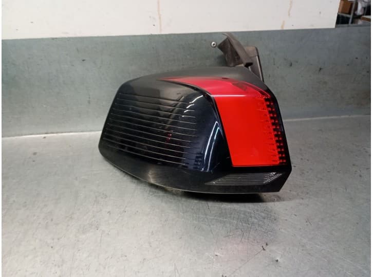 Recambio de piloto trasero izquierdo para peugeot 5008 ii (mc_, mj_, mr_, m4_) 1.5 bluehdi 130 (mcyhzj, mcyhzr, mcyhzx) referenc