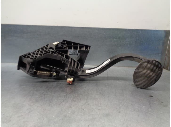 Recambio de pedal freno para mini mini countryman (f60) cooper s referencia OEM IAM 6854629 6860675