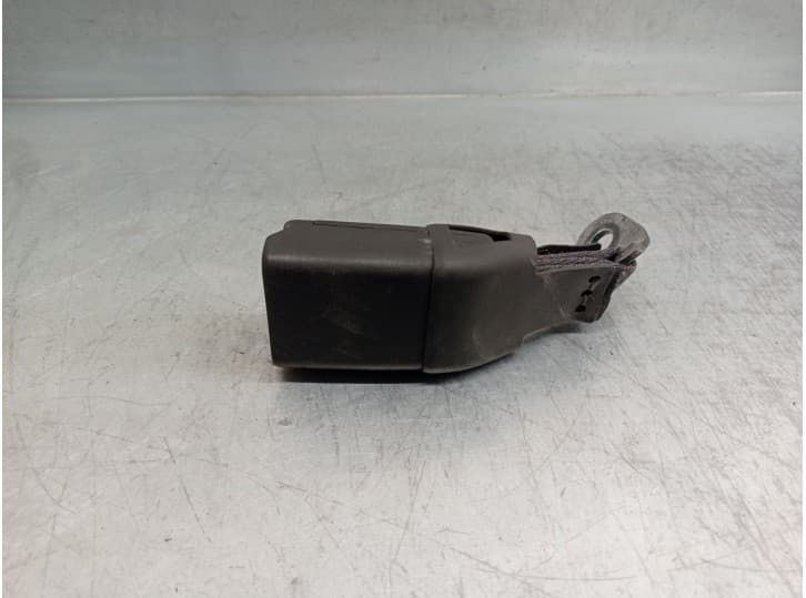 Recambio de enganche cinturon trasero derecho para subaru outback (br) 2.0 d awd (brd) referencia OEM IAM 091030GS TRA DER 5 PUE
