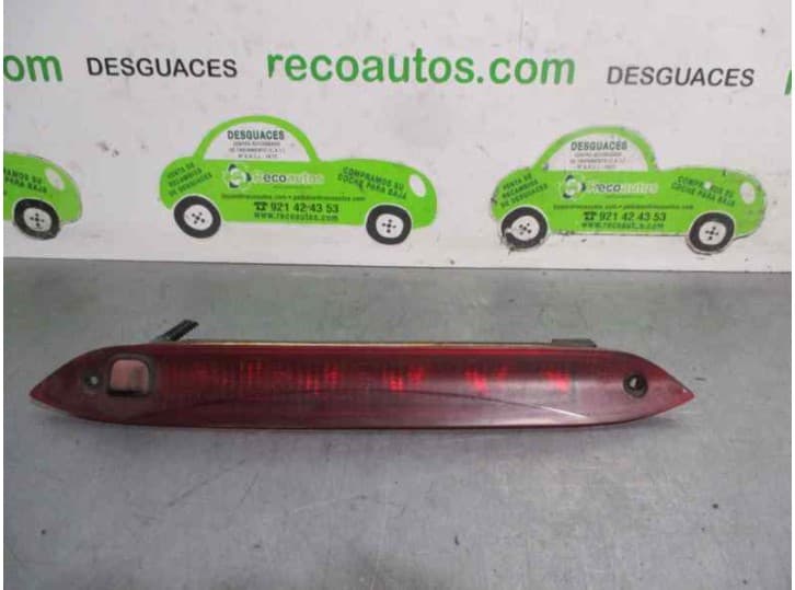 Recambio de luz central de freno para ford focus i turnier (dnw) 1.6 16v referencia OEM IAM XS4113A613CK