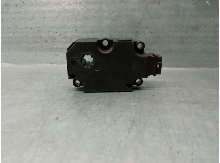 Recambio de motor apertura trampillas climatizador para audi a6 c8 (4a2) 35 tdi mild hybrid referencia OEM IAM ET416003 ZBAT008