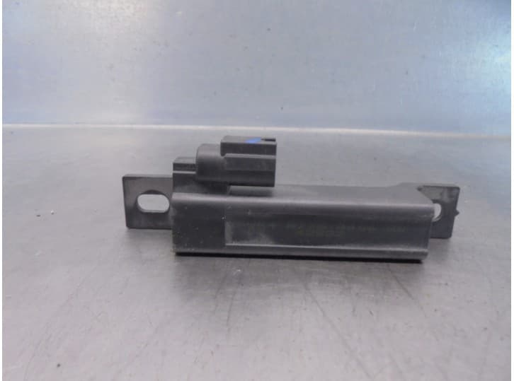 Recambio de antena para nissan pulsar hatchback (c13) 1.5 dci referencia OEM IAM 5WK48775