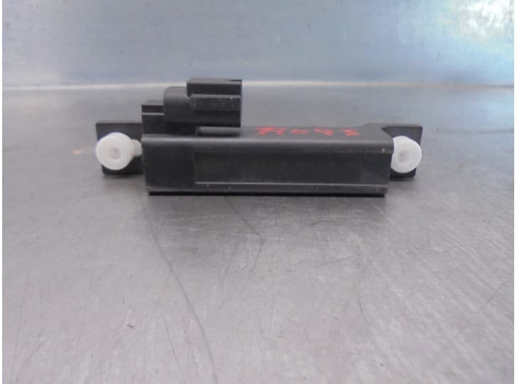 Recambio de antena para nissan pulsar hatchback (c13) 1.5 dci referencia OEM IAM 5WK48776