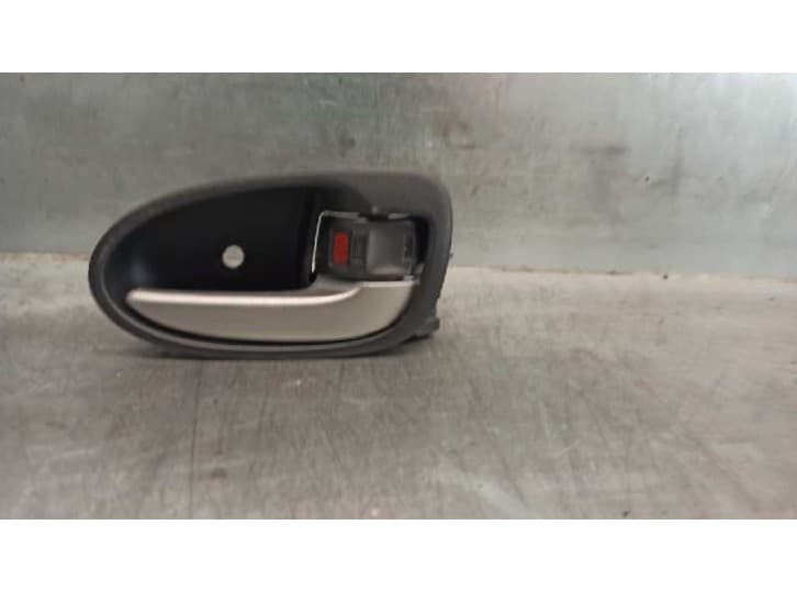 Recambio de maneta interior trasera derecha para toyota yaris (_p9_) 1.4 d-4d (nlp90_) referencia OEM IAM 692052D90
