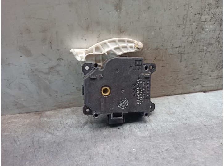 Recambio de motor calefaccion para toyota prius (_w3_) 1.8 hybrid (zvw3_) referencia OEM IAM 2727008083 0638000181 DENSO