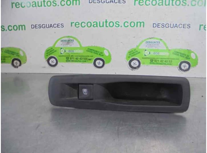 Recambio de mando elevalunas trasero derecho para renault laguna iii grandtour (kt0/1) 3.0 dci (kt03, kt13) referencia OEM IAM 8