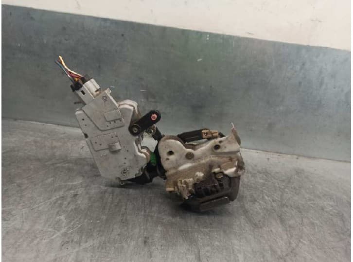 Recambio de cerradura puerta trasera izquierda para nissan almera ii (n16) 2.2 di referencia OEM IAM 82553BM760 6 PINES 4 PUERTA