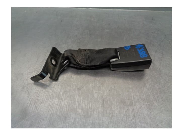 Recambio de enganche cinturon trasero derecho para lancia ypsilon (312_) 1.2 (312.pxa1a, 312.yxa1a) referencia OEM IAM 51935824