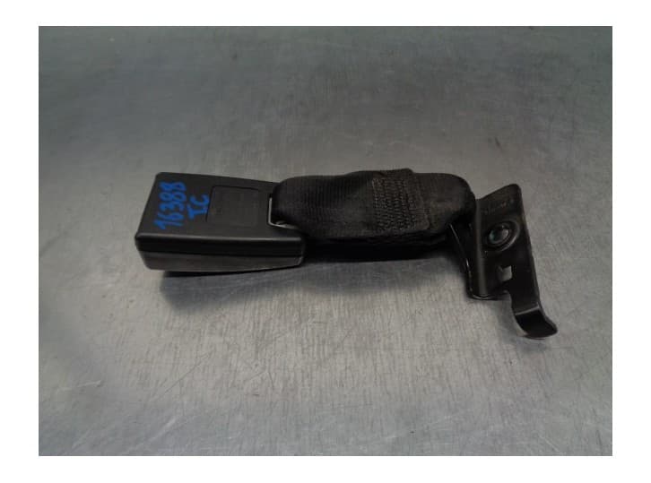 Recambio de enganche cinturon trasero central para lancia ypsilon (312_) 1.2 (312.pxa1a, 312.yxa1a) referencia OEM IAM 735584393