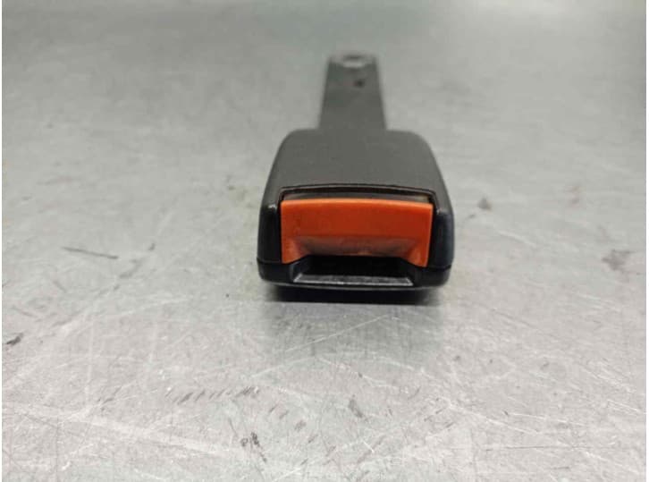 Recambio de enganche cinturon delantero izquierdo para ford galaxy i (wgr) 1.9 tdi referencia OEM IAM SIN REFE DEL IZQ 5 PUERTAS