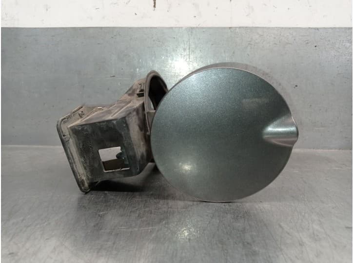 Recambio de tapa exterior combustible para chrysler voyager (rg) crd 2.5 cat referencia OEM IAM 04860572AE