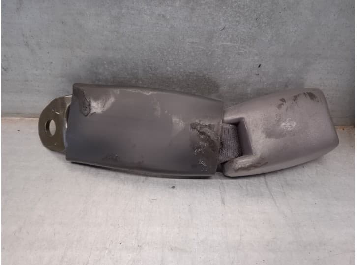 Recambio de enganche cinturon trasero izquierdo para toyota celica coupé (_t23_) 1.8 16v vt-i (zzt230_) referencia OEM IAM 73380