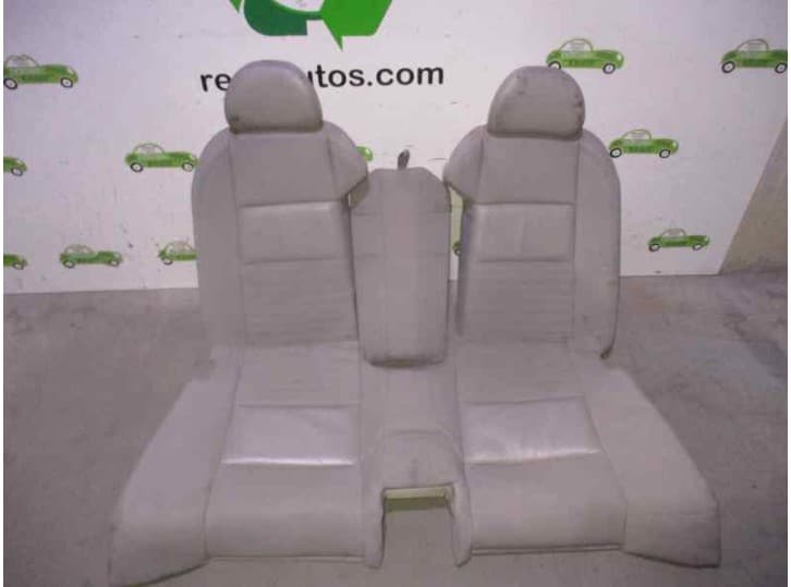 Recambio de asientos traseros para volvo c70 ii descapotable (542) d5 referencia OEM IAM CUERO GRIS 2 PUERTAS
